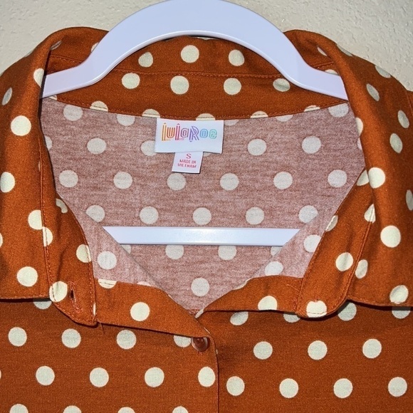 Lularoe women’s orange polka dot Fall Autumn button down shirt top size Small - Picture 3 of 5